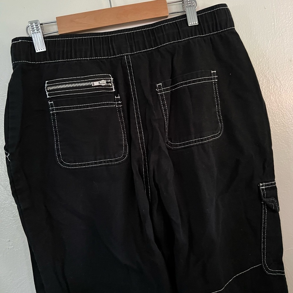 Hot Topic Black Joggers - Picture 5 of 8